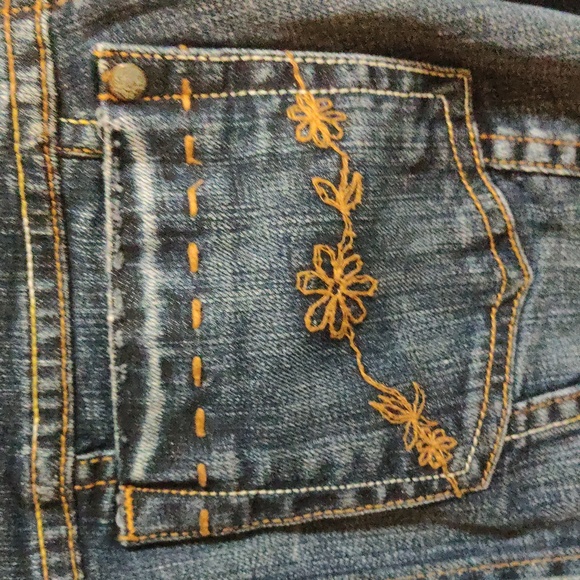 Embroidered Pockets Jean Jacket 1X - Picture 2 of 9